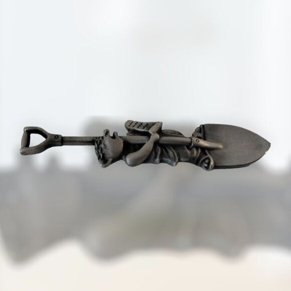 Figural Bear in Toga Spoon with Shovel Shaped Bowl Made by Fort Pewter Vintage - Picture 6 of 7